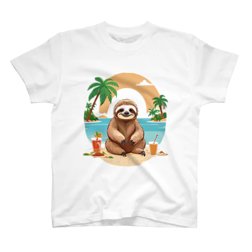 ビーチでリラックスするナマケモノの休日 Regular Fit T-Shirt