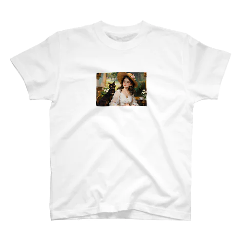 優雅と神秘：日差しを浴びる淑女と黒猫 Regular Fit T-Shirt