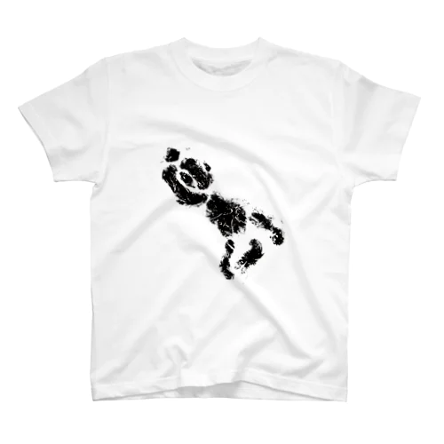 クマ Regular Fit T-Shirt