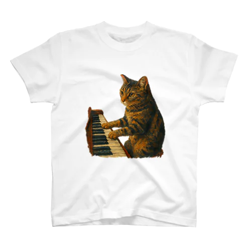 キジトラ猫のピアノリサイタル Regular Fit T-Shirt