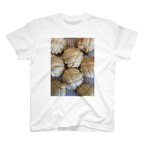 メロンパンが好きすぎる Regular Fit T-Shirt