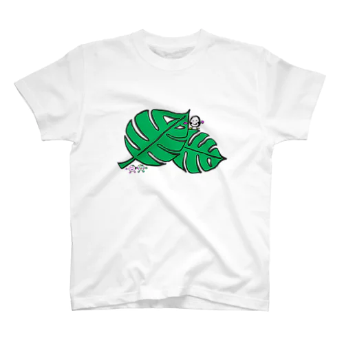 モンステラの葉っぱと豆ちゃん+もっちーず Regular Fit T-Shirt