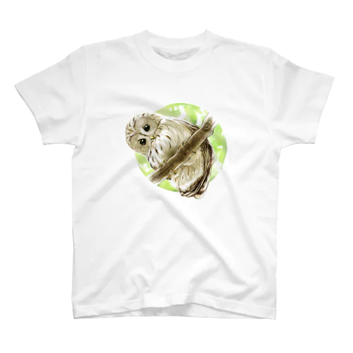 じーっとフクロウ Regular Fit T-Shirt