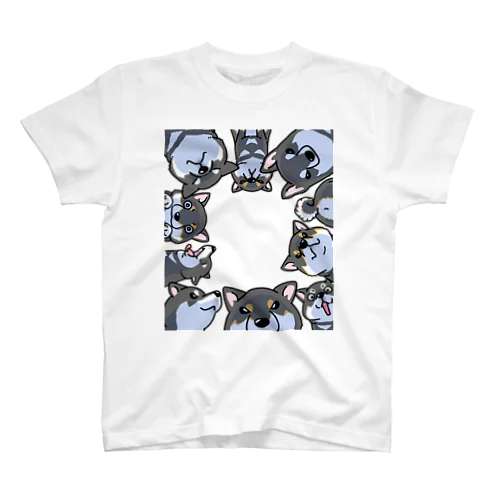 のぞく黒柴たち Regular Fit T-Shirt