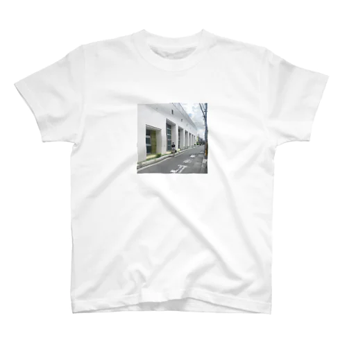 気をつけここねん Regular Fit T-Shirt
