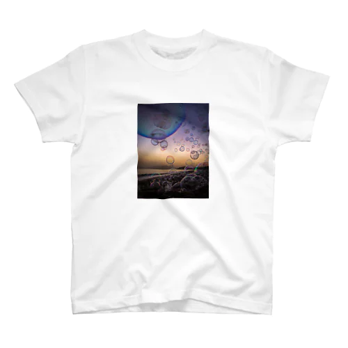 にじいろしゃぼん玉 Regular Fit T-Shirt