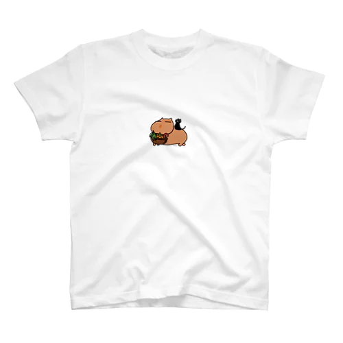 カピバラと黒猫 Regular Fit T-Shirt