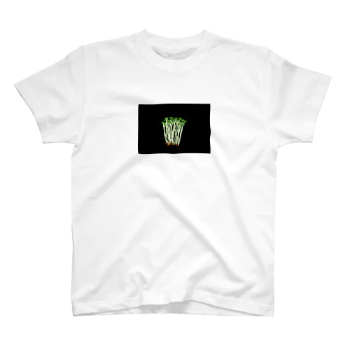 かいわれだいこん Regular Fit T-Shirt