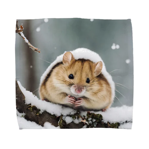 雪の中のヤマネ Towel Handkerchief