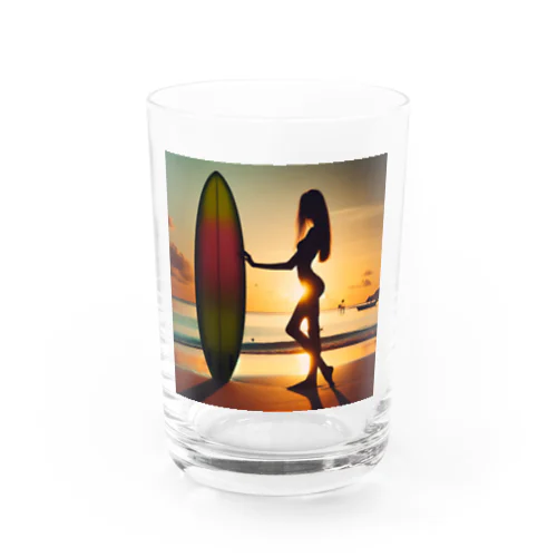 夏 Water Glass