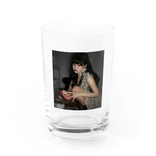 視線の先 Water Glass