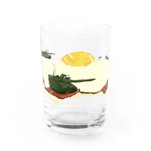 戦車が目玉焼きに集まっているところ Water Glass
